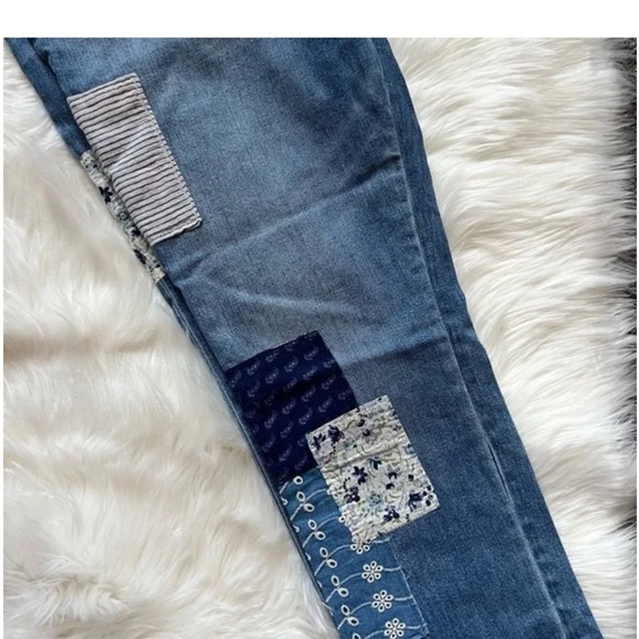 Johnny Was Amelia Boyfriend Floral Patchwork Jeans 27 Mid Rise Relaxed Fit - Picture 4 of 12